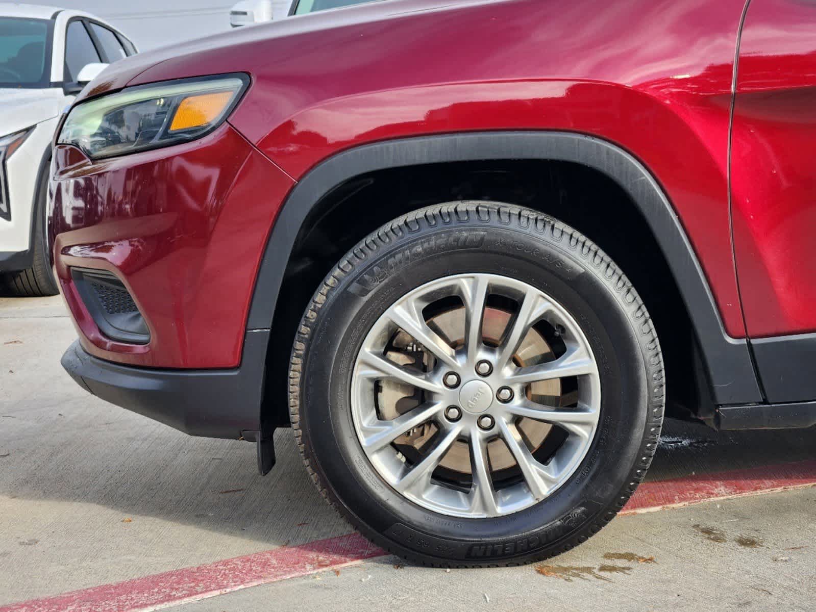 Thumbnail: 2020 Jeep Cherokee - 7