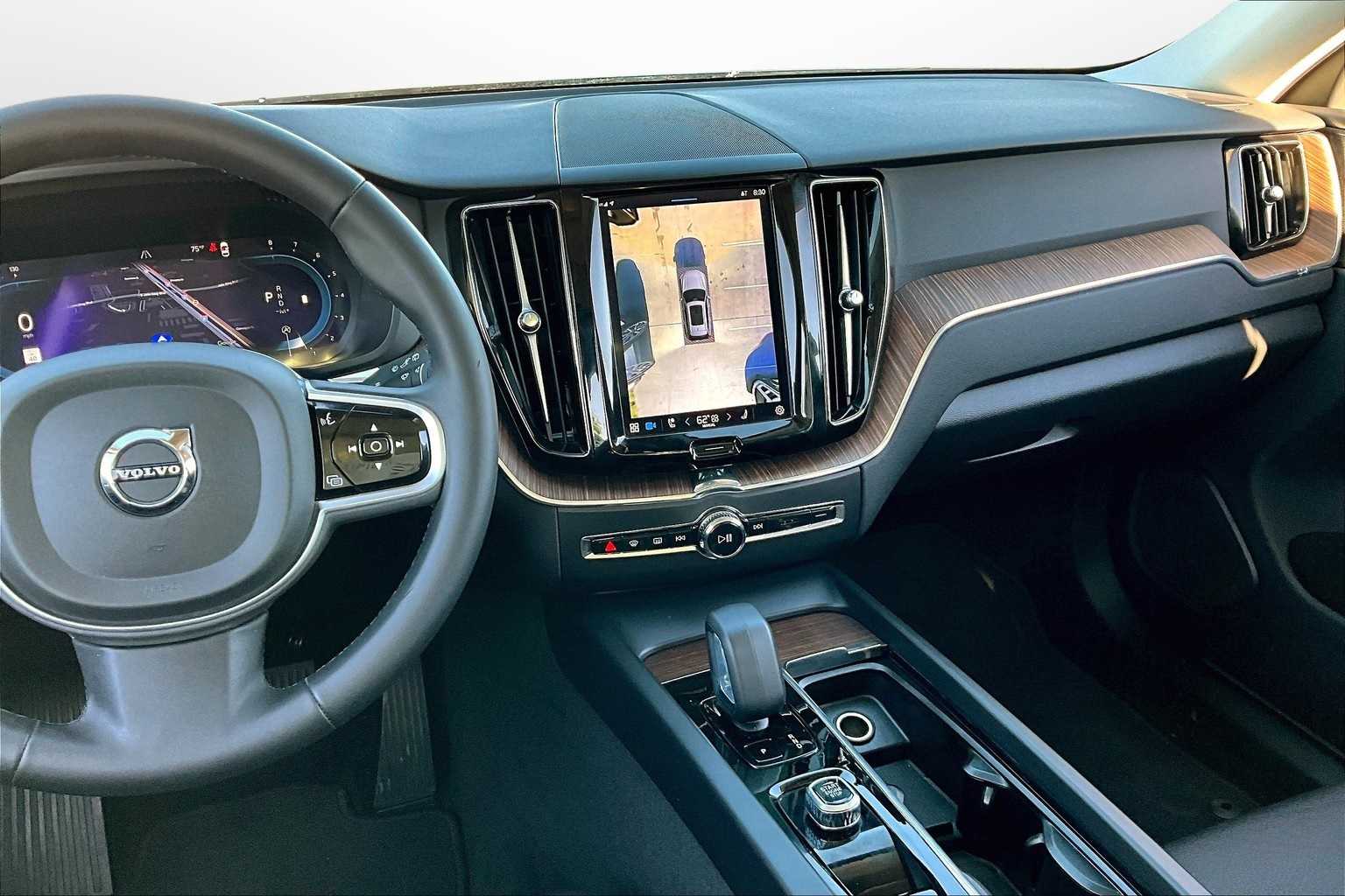 Thumbnail: 2023 Volvo XC60 - 6