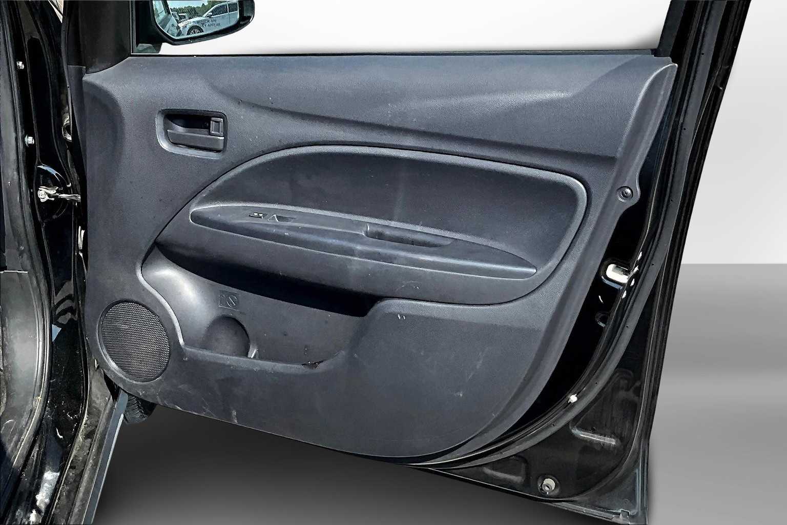 Thumbnail: 2017 Mitsubishi Mirage - 16