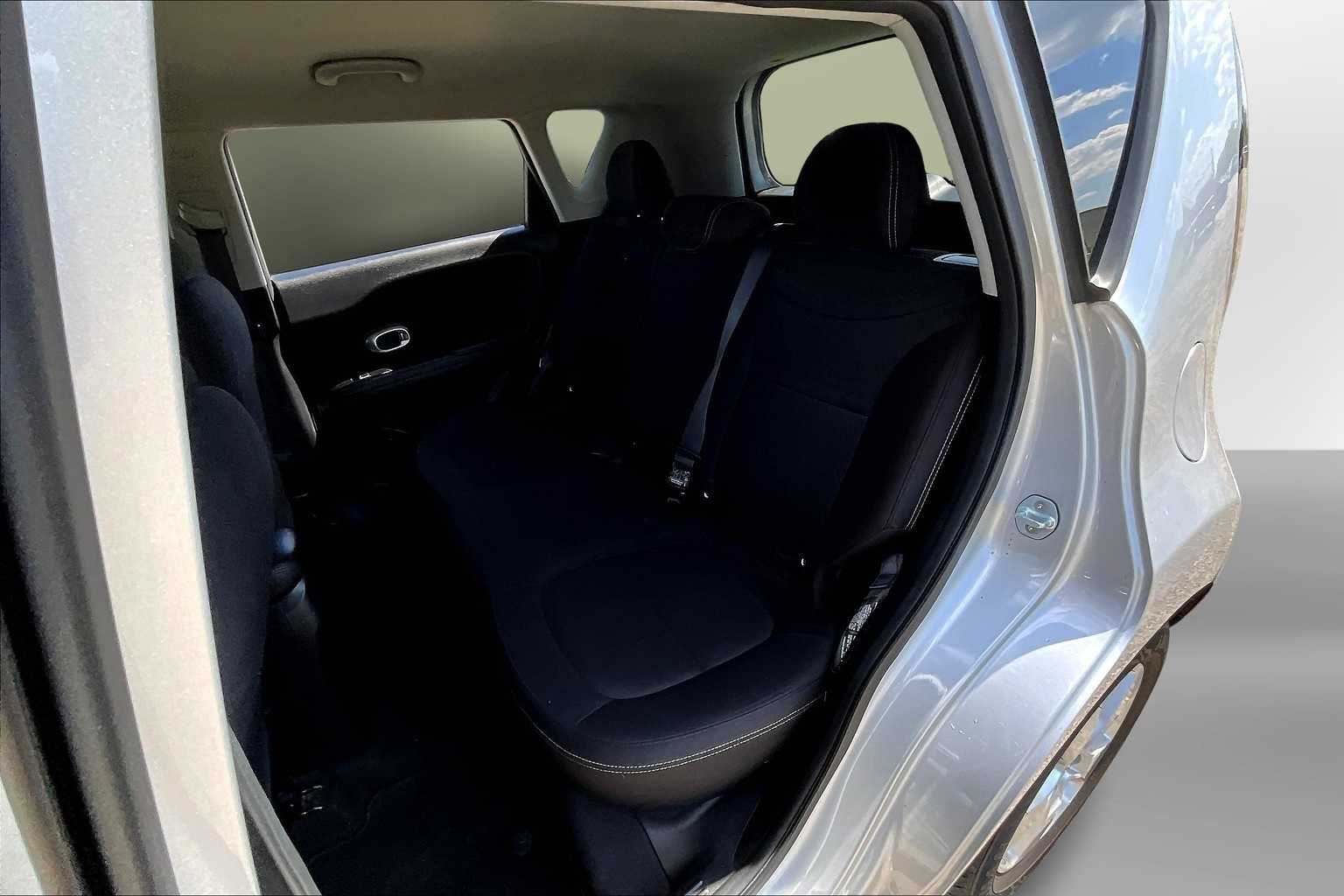 Thumbnail: 2019 Kia Soul - 25