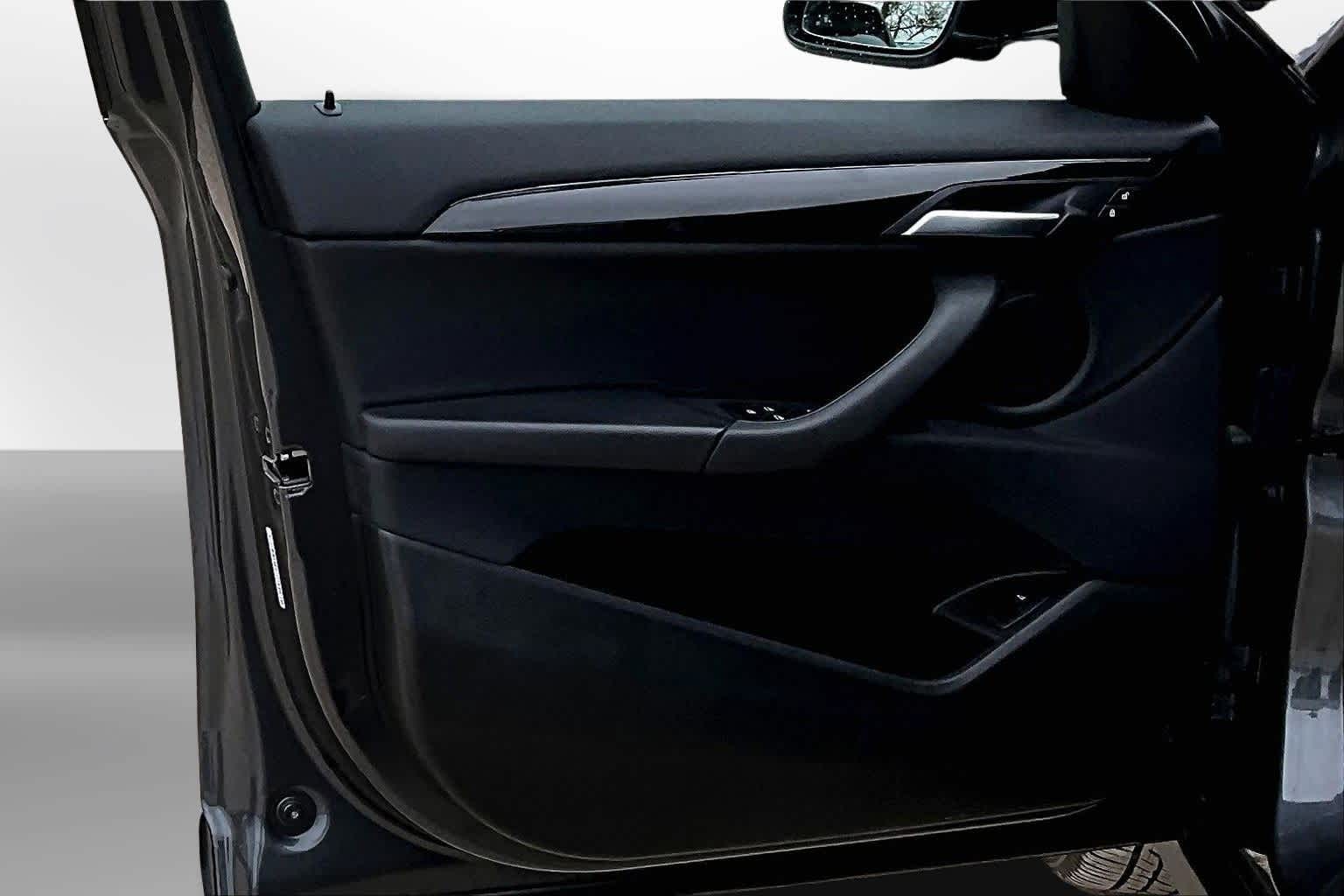 Thumbnail: 2022 BMW X2 - 17