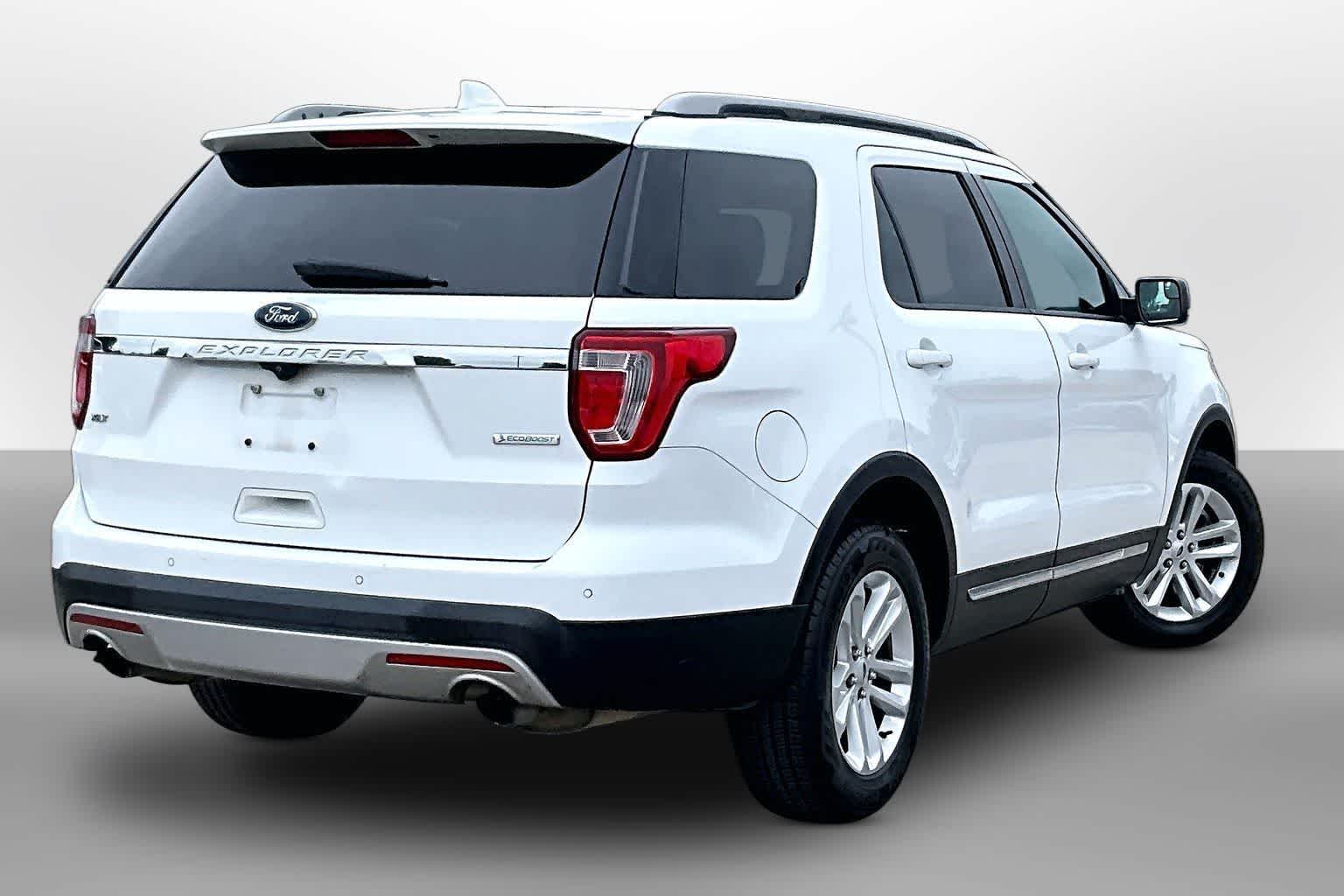 Thumbnail: 2017 Ford Explorer - 2