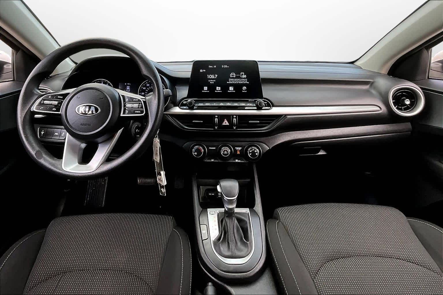 Thumbnail: 2021 Kia Forte - 14