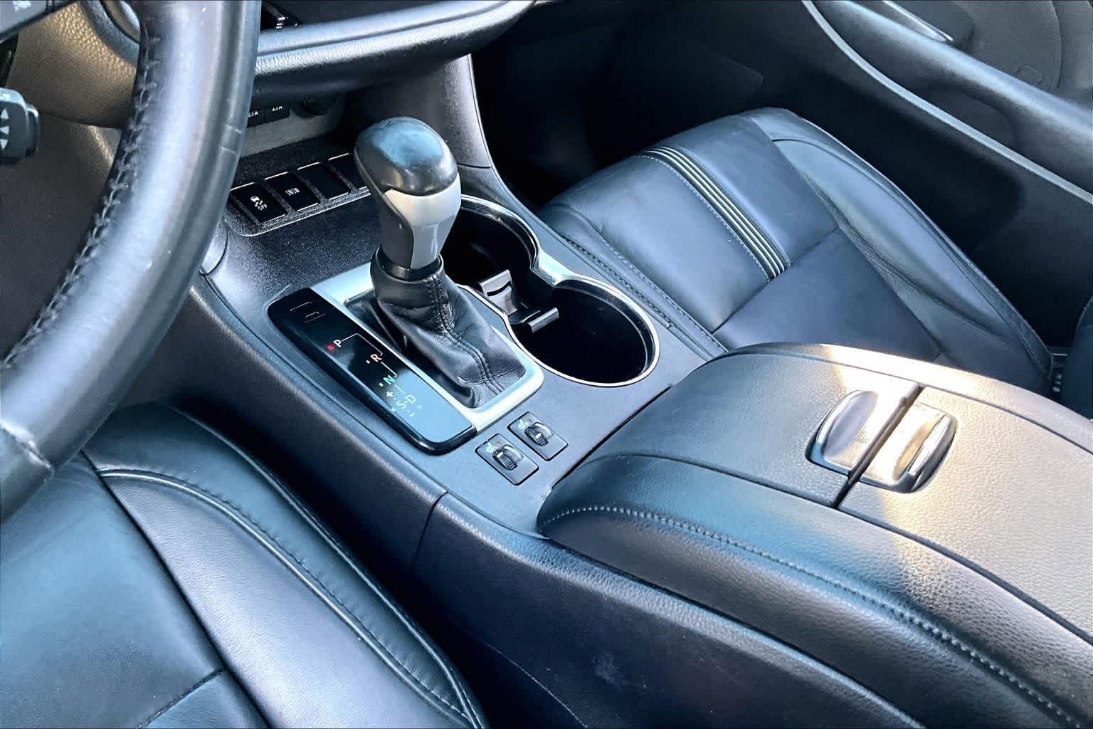 Thumbnail: 2017 Toyota Highlander - 13