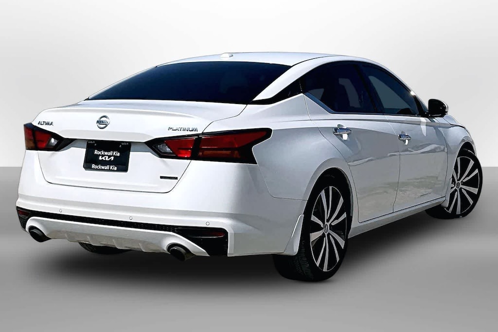 Used 2020 Nissan Altima 2.0 Platinum Sedan