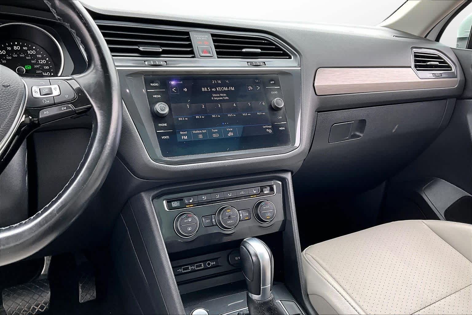 Thumbnail: 2018 Volkswagen Tiguan - 6