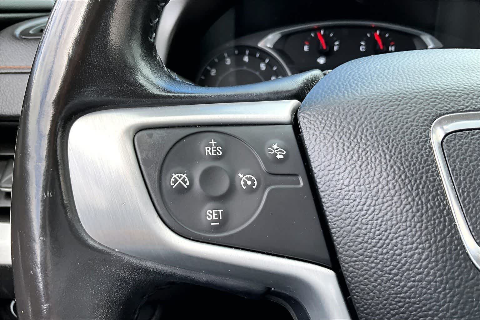 Thumbnail: 2020 GMC Terrain - 17