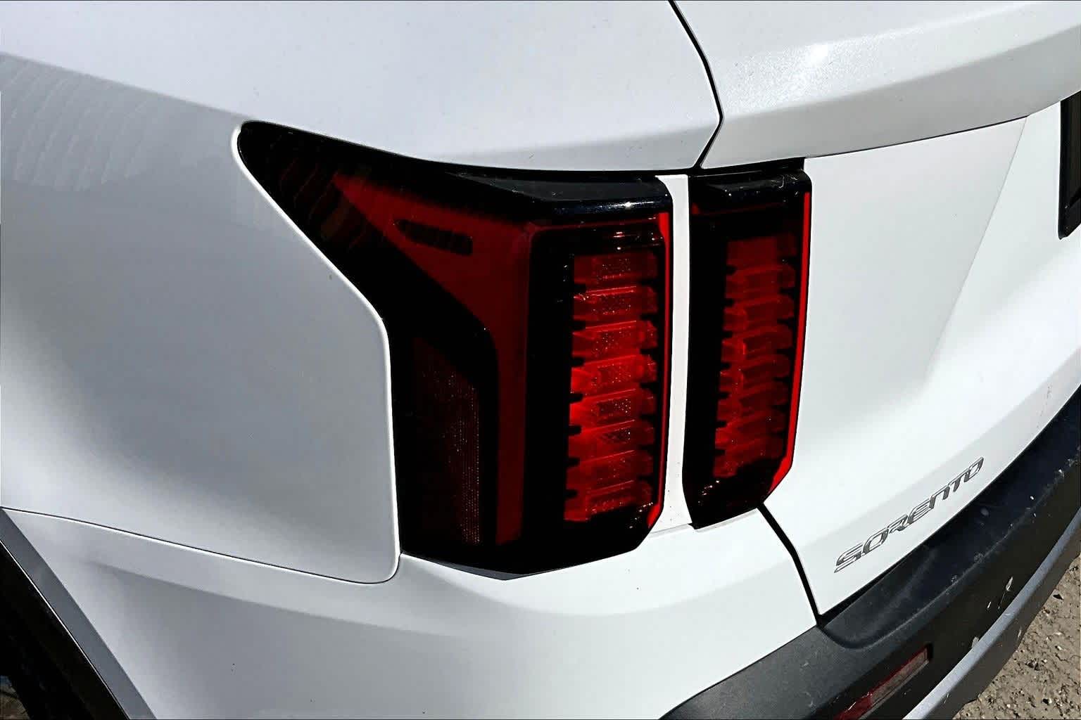 Thumbnail: 2023 Kia Sorento - 31