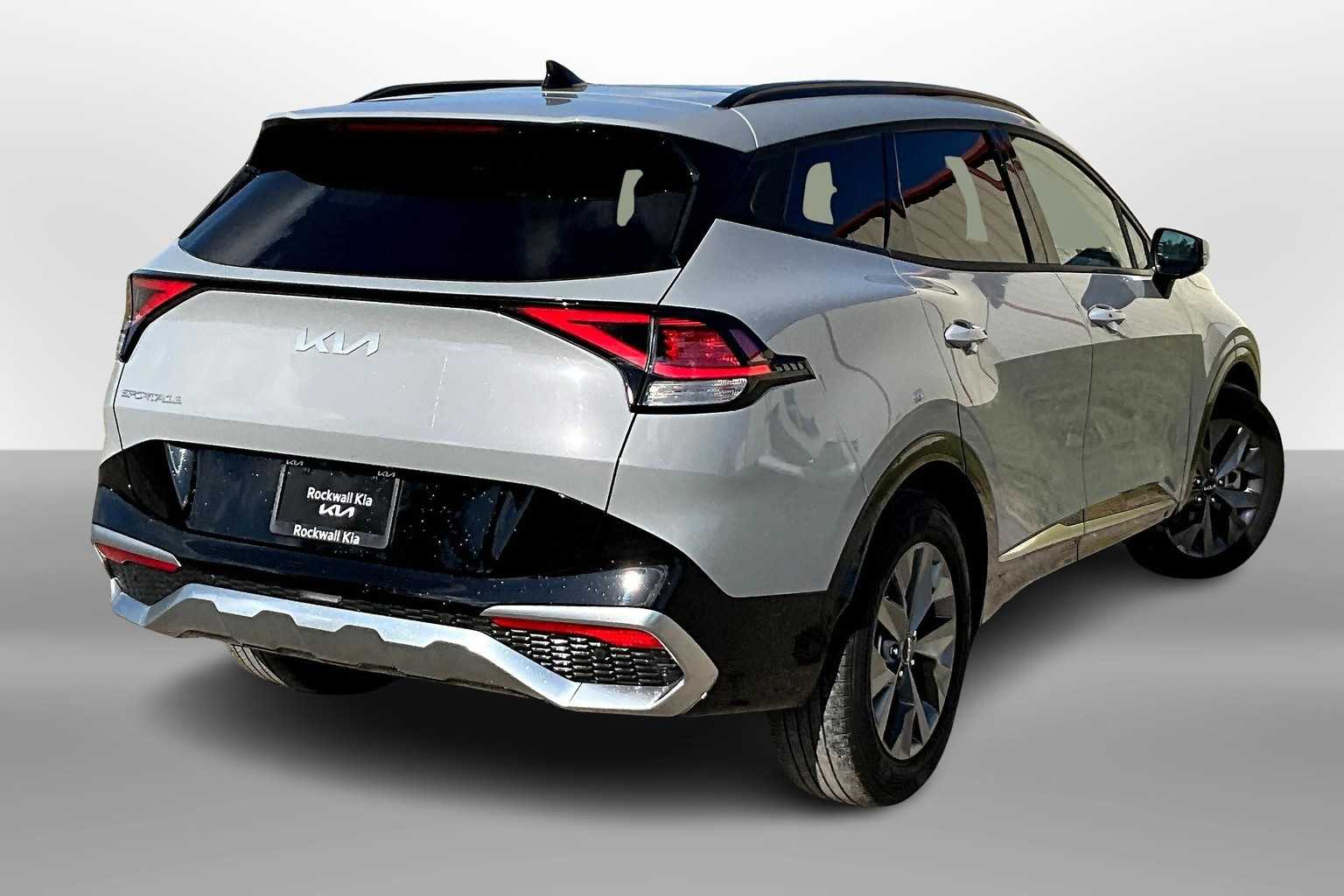 2024 Kia Sportage SX photo 2