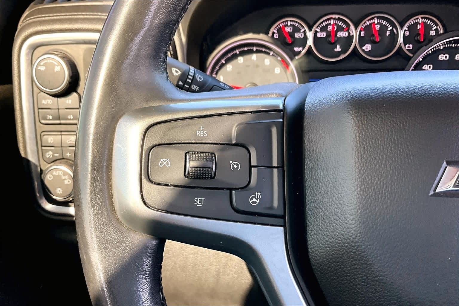 Thumbnail: 2019 Chevrolet Silverado 1500 - 18