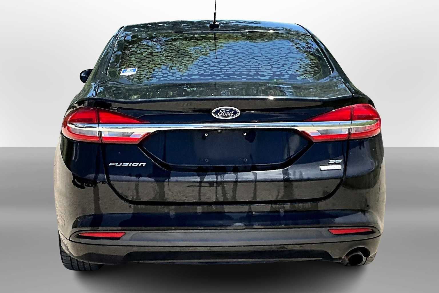 Thumbnail: 2018 Ford Fusion - 4