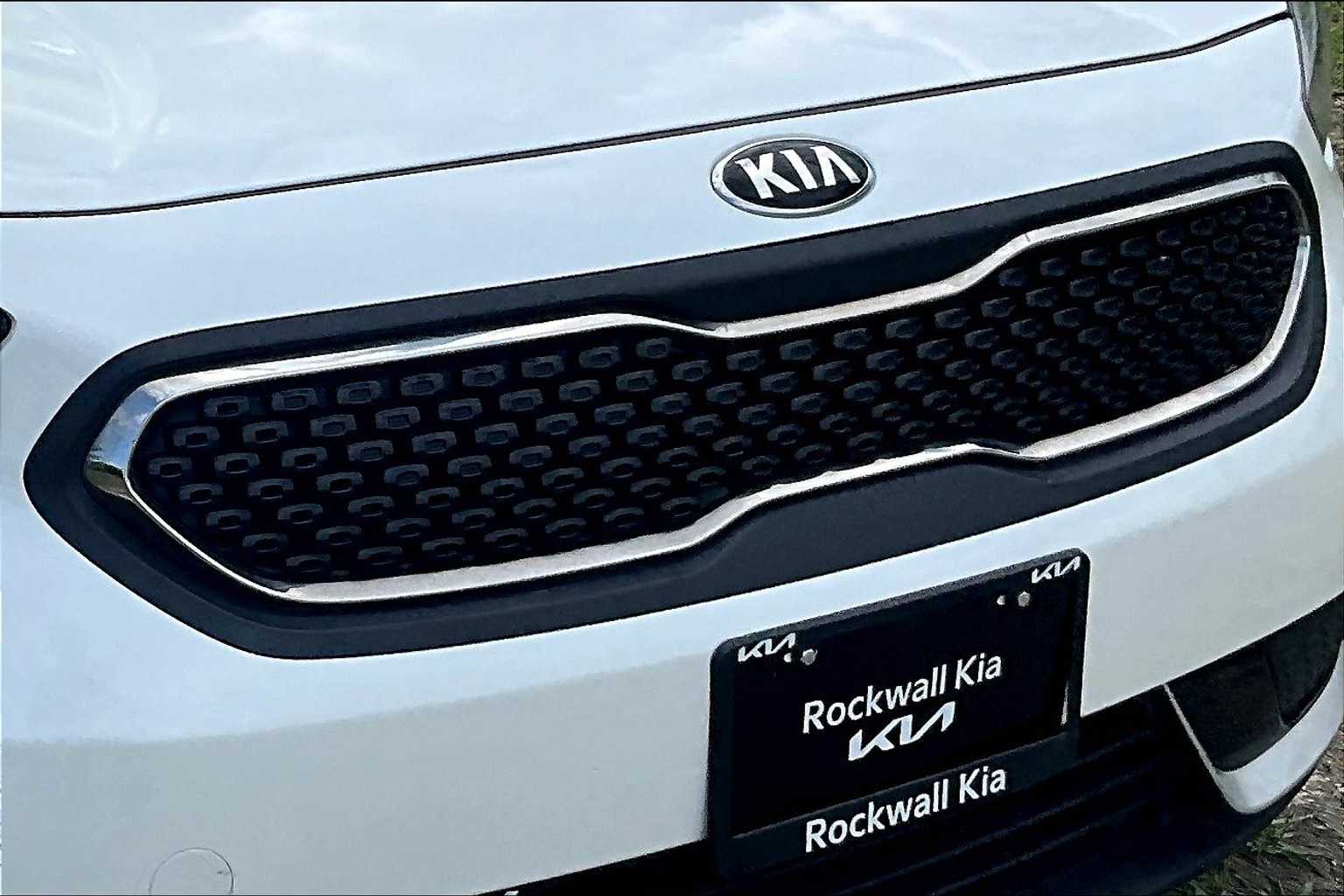 Thumbnail: 2019 Kia Niro - 27