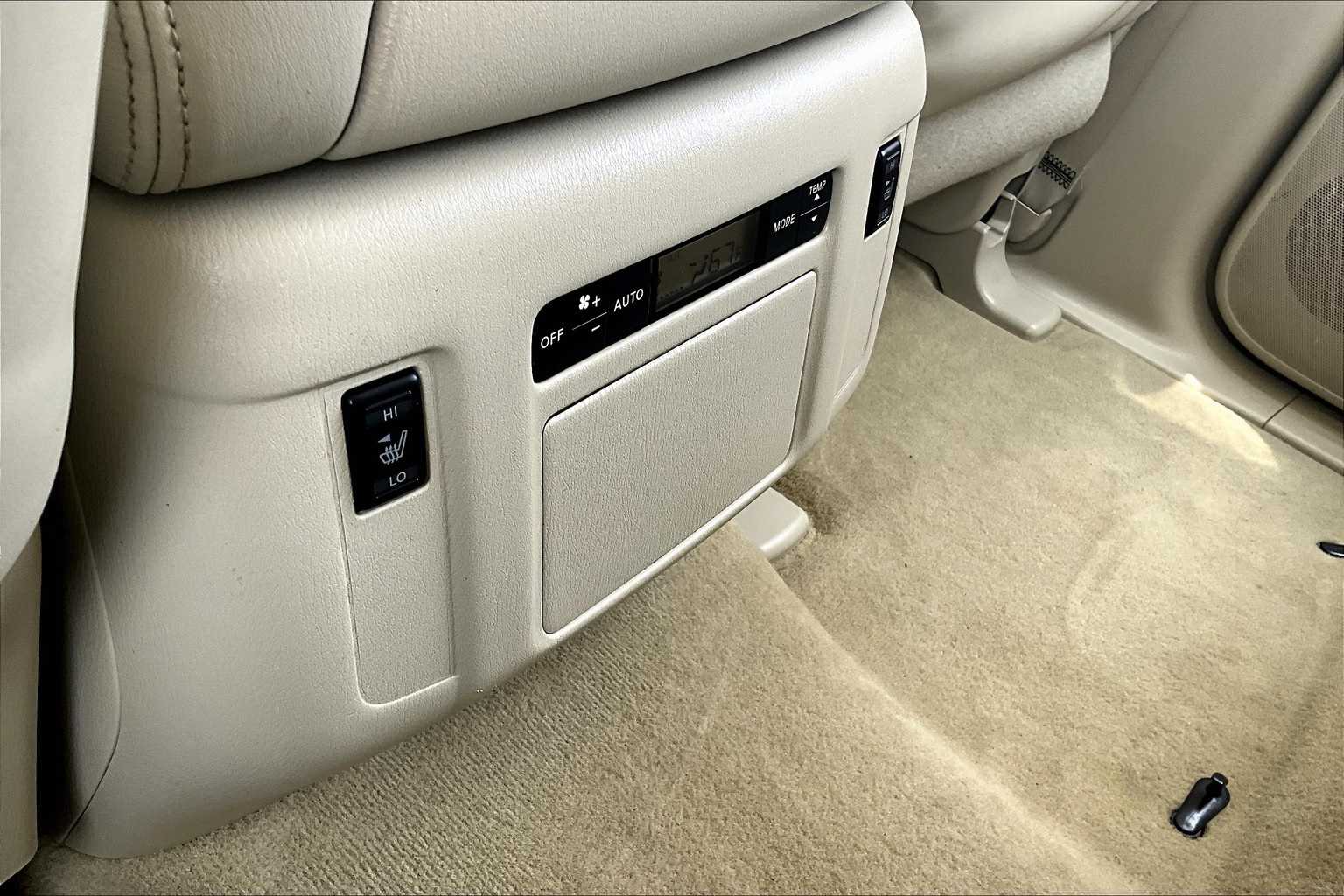 Thumbnail: 2013 INFINITI QX56 - 24