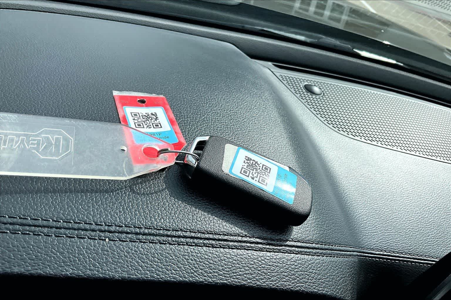 Thumbnail: 2022 Kia Telluride - 9