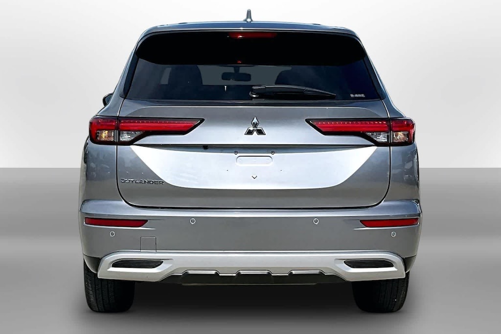 Used 2023 Mitsubishi Outlander SE SUV
