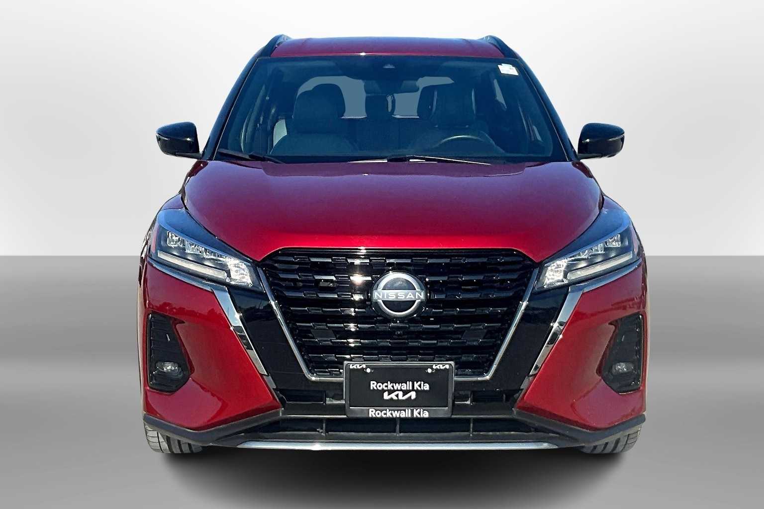 Thumbnail: 2023 Nissan Kicks - 3