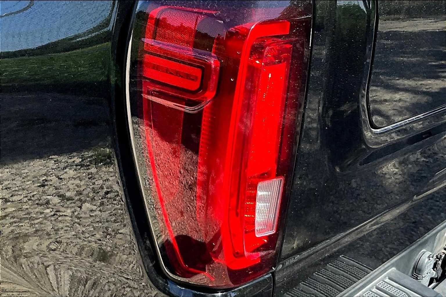 Thumbnail: 2019 GMC Sierra 1500 - 31