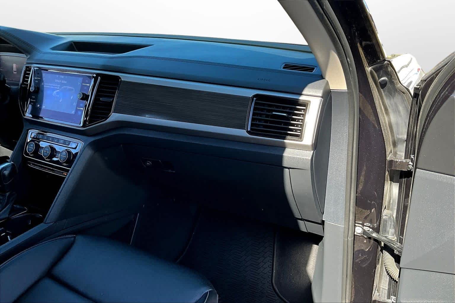 Thumbnail: 2020 Volkswagen Atlas - 15