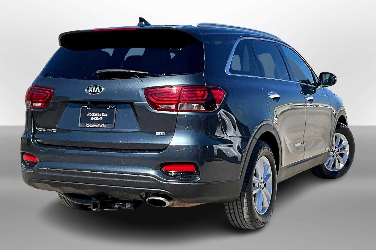 Thumbnail: 2019 Kia Sorento - 2