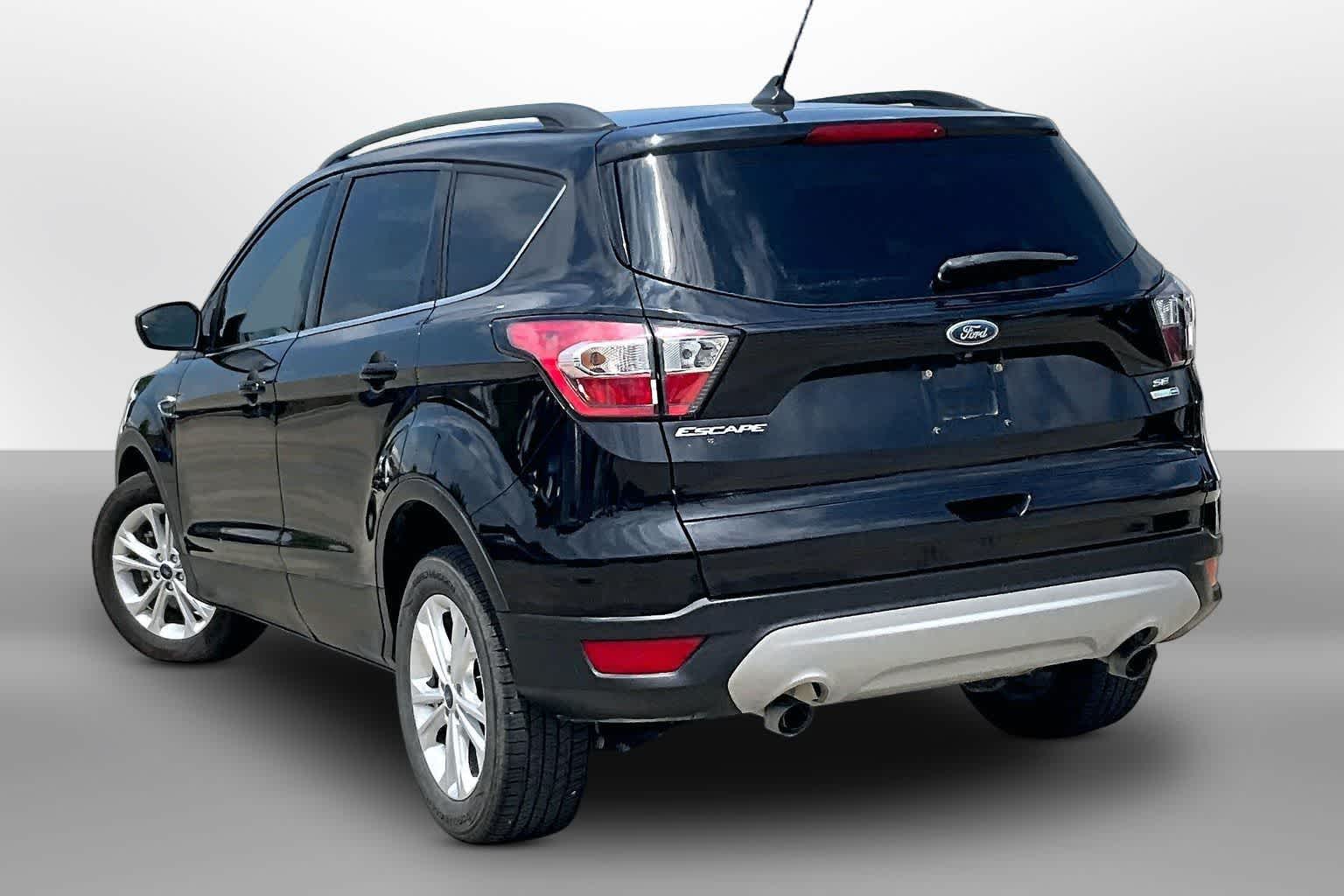 Thumbnail: 2018 Ford Escape - 11