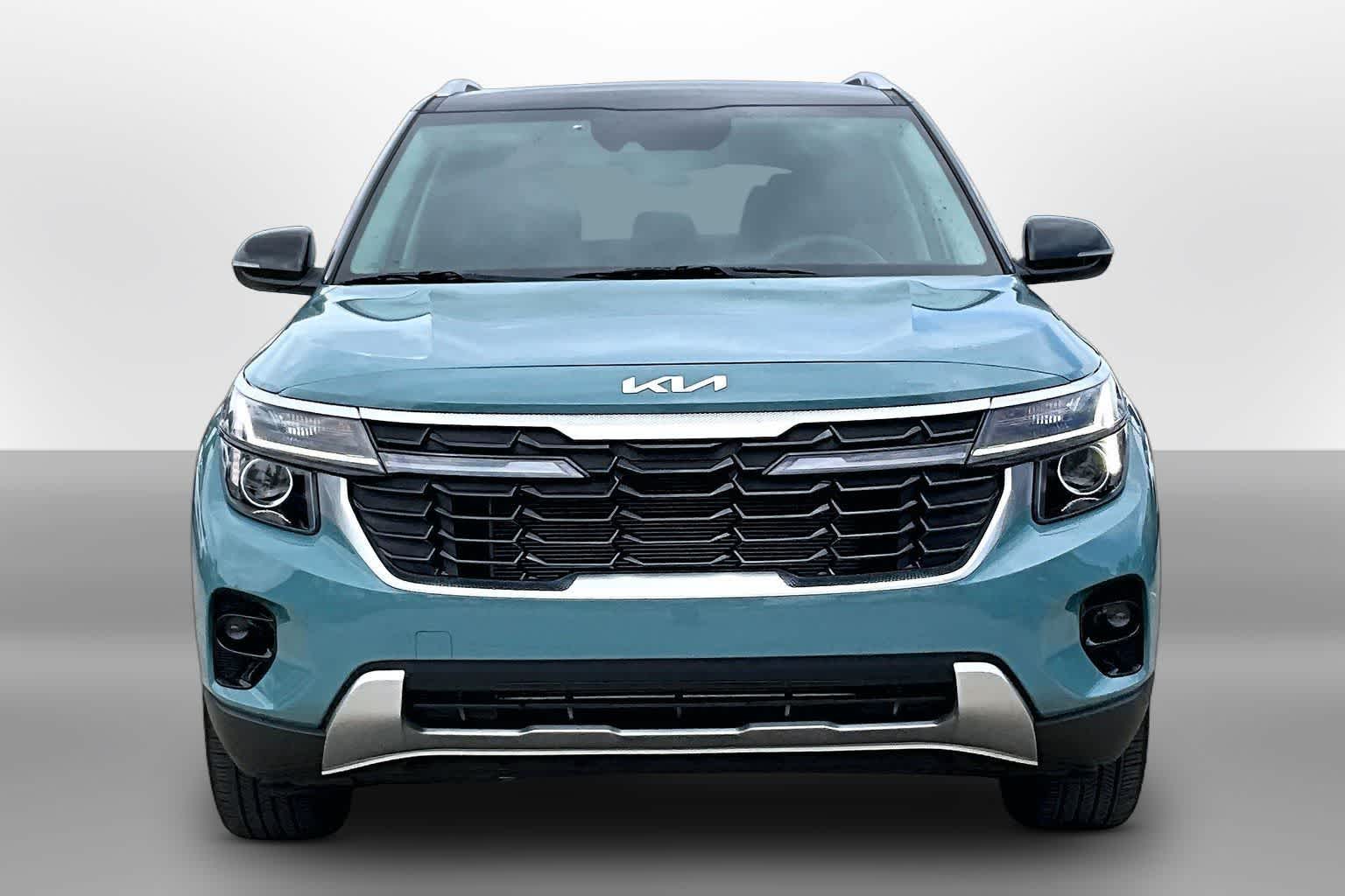 Thumbnail: 2024 Kia Seltos - 3