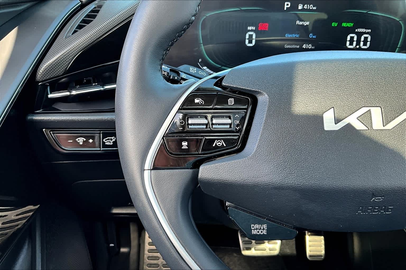 2023 Kia Niro SX Touring 20