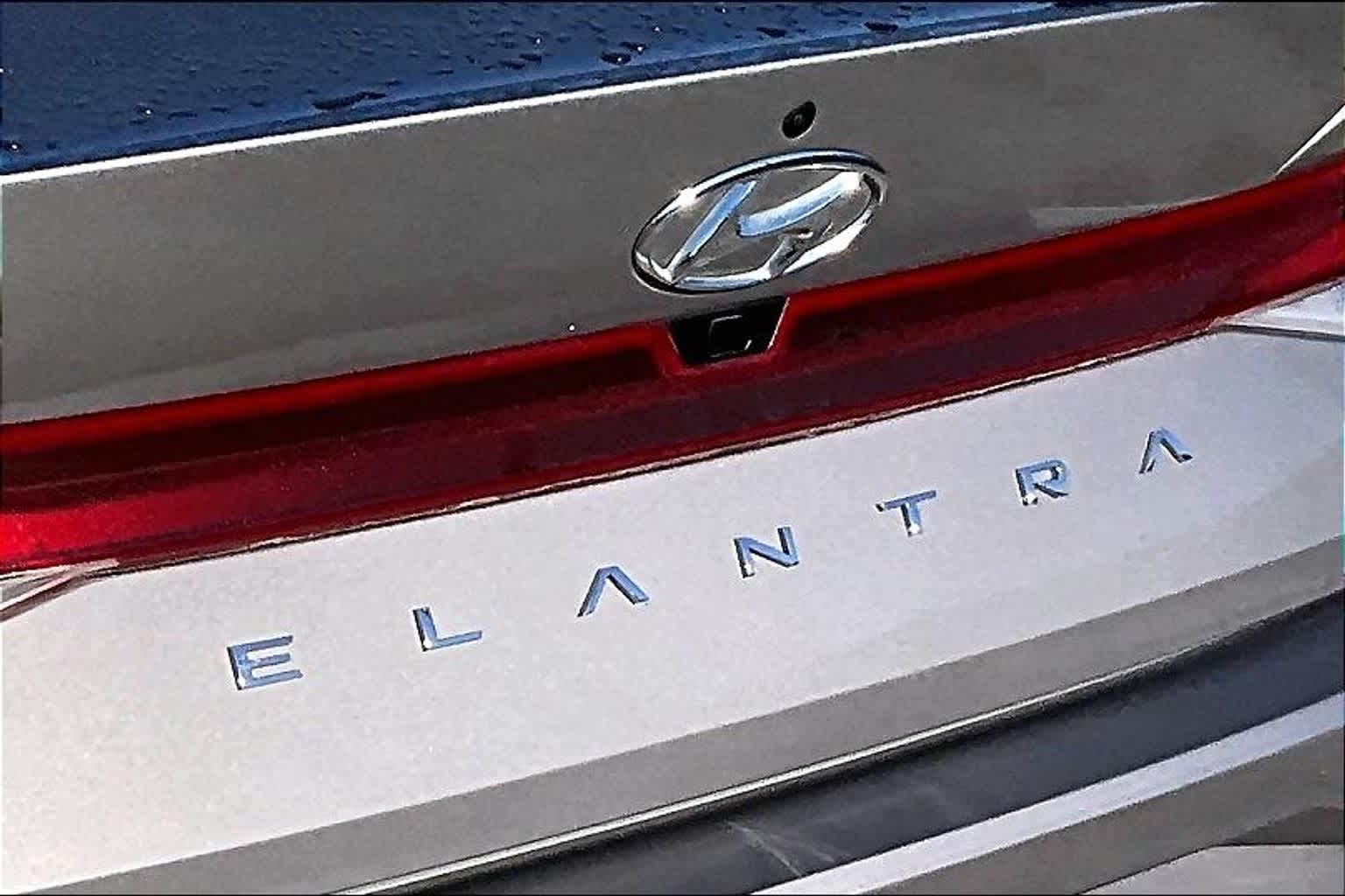 Thumbnail: 2023 Hyundai Elantra - 31