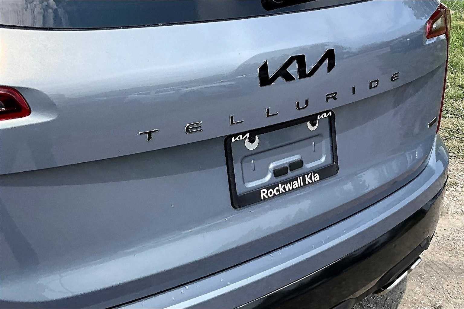 Thumbnail: 2023 Kia Telluride - 32