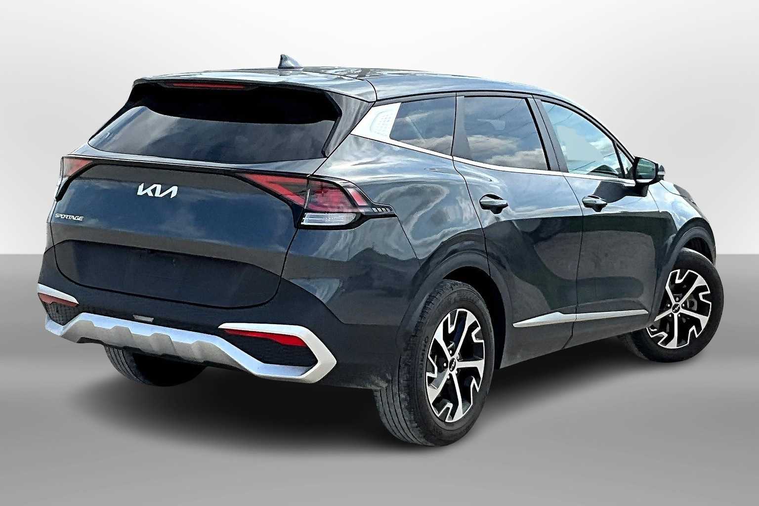 Thumbnail: 2023 Kia Sportage - 2