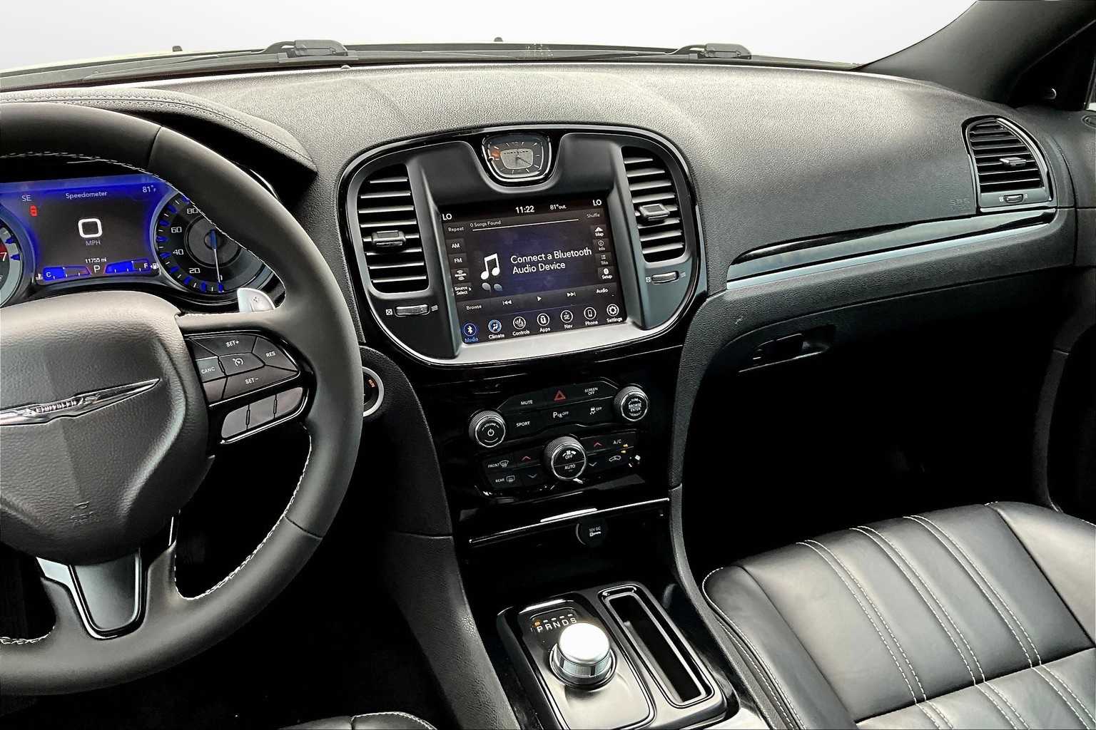 Thumbnail: 2023 Chrysler 300 - 6