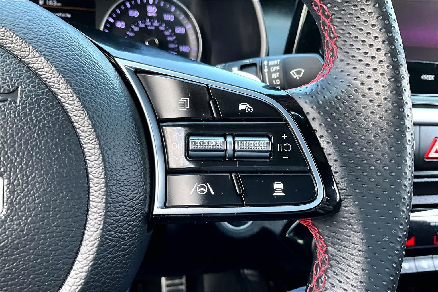 Thumbnail: 2023 Kia Forte - 18