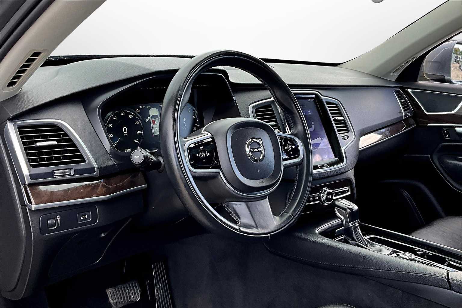 Thumbnail: 2019 Volvo XC90 - 12