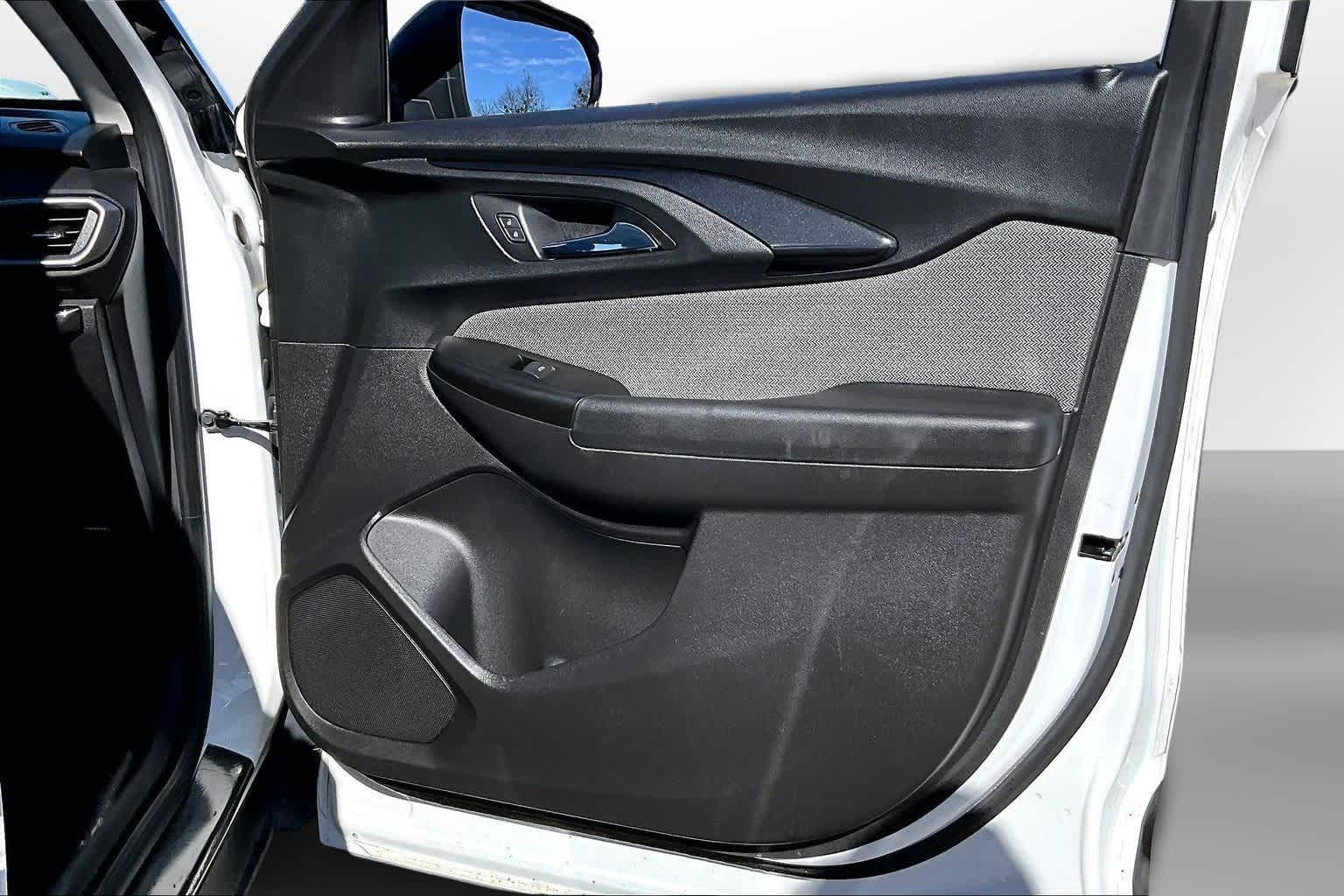 Thumbnail: 2021 Chevrolet TrailBlazer - 18