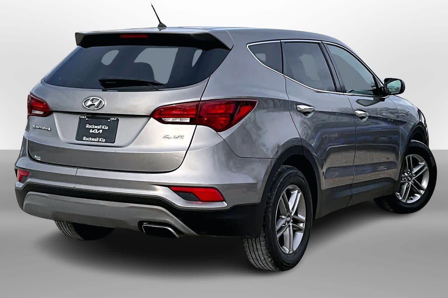 Thumbnail: 2018 Hyundai Santa Fe - 2