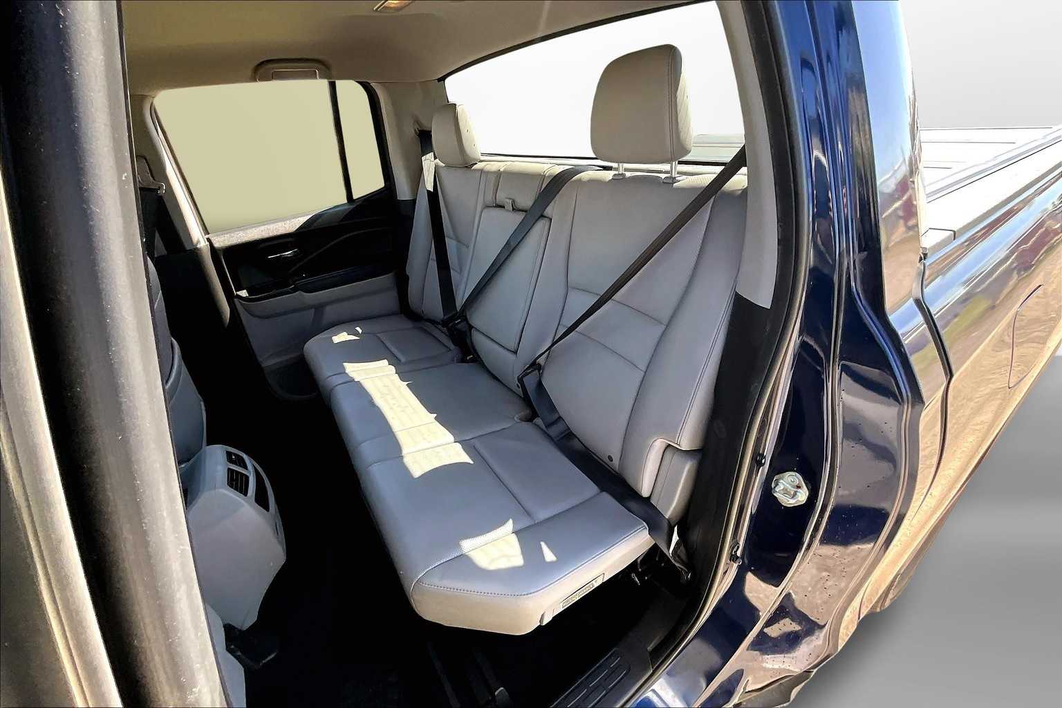 Thumbnail: 2017 Honda Ridgeline - 27