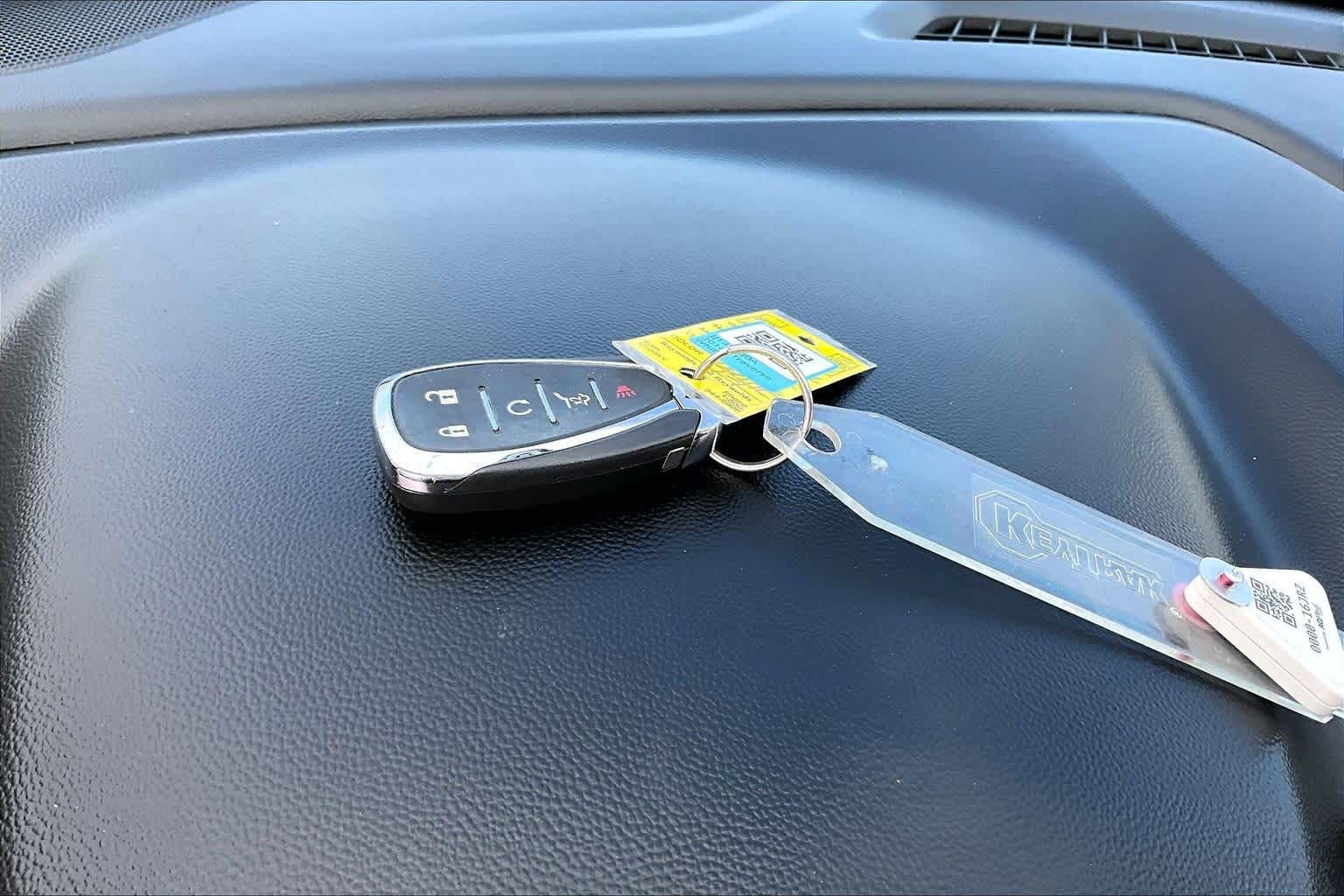 Thumbnail: 2018 Chevrolet Traverse - 9