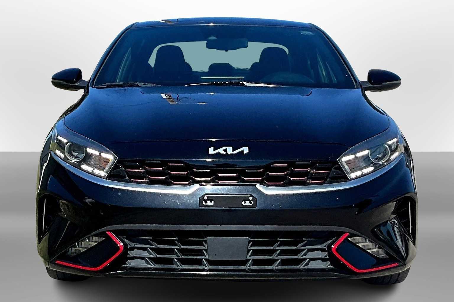 2022 Kia Forte GT-Line photo 3