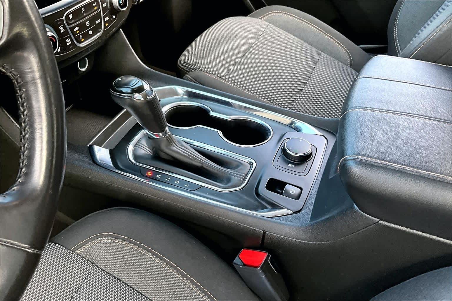 Thumbnail: 2018 Chevrolet Traverse - 13