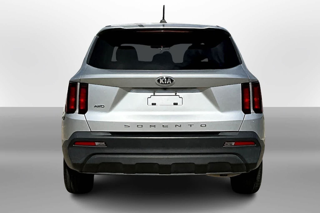 Used 2021 Kia Sorento LX SUV