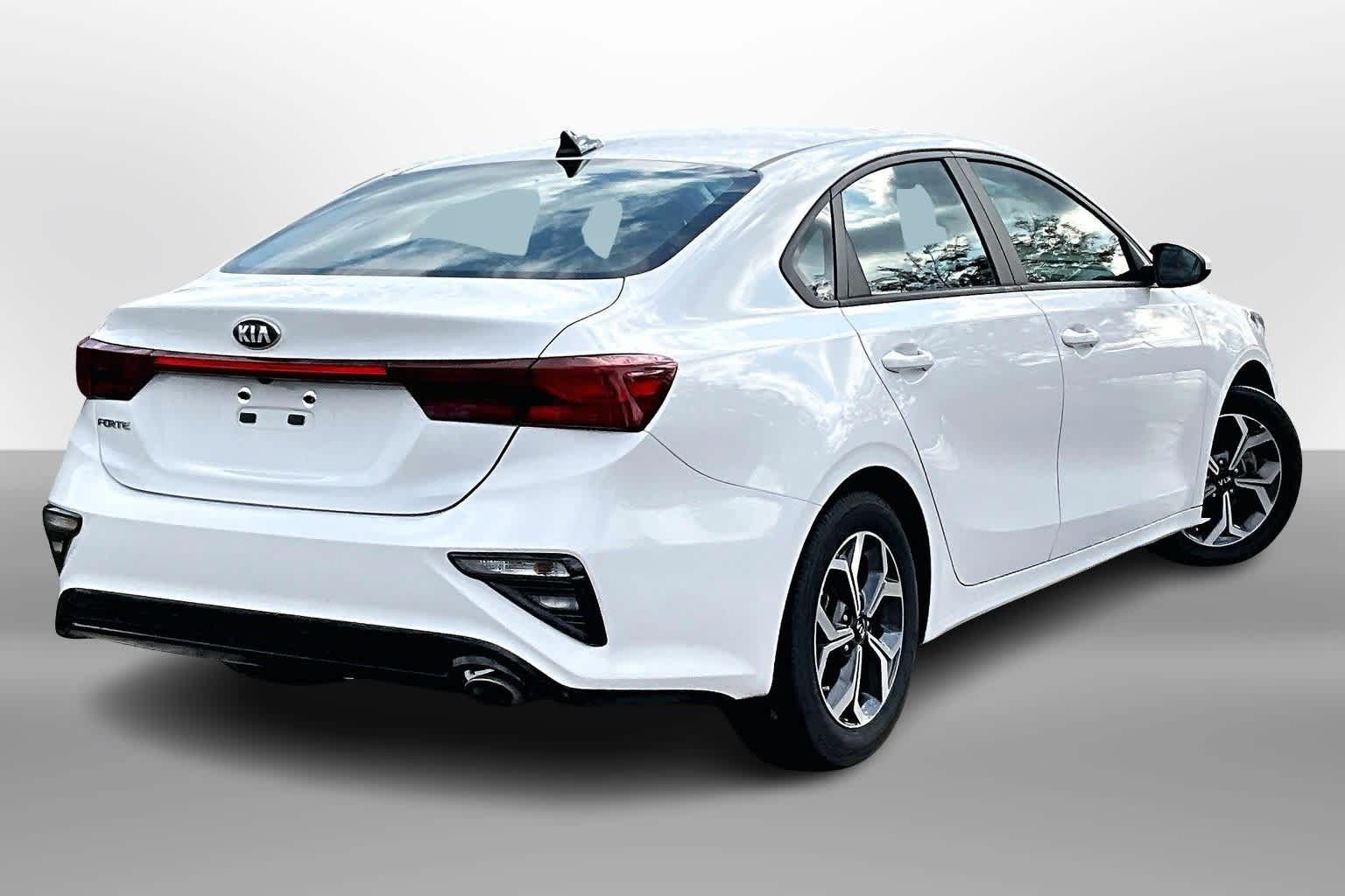 Thumbnail: 2021 Kia Forte - 2