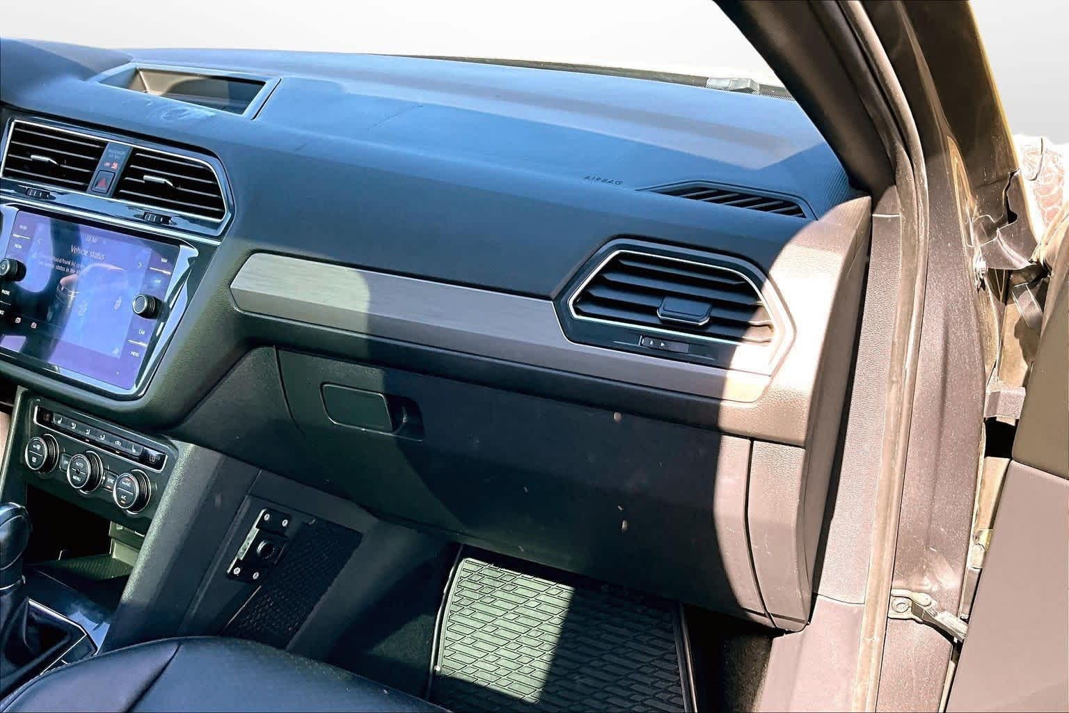 Thumbnail: 2019 Volkswagen Tiguan - 15