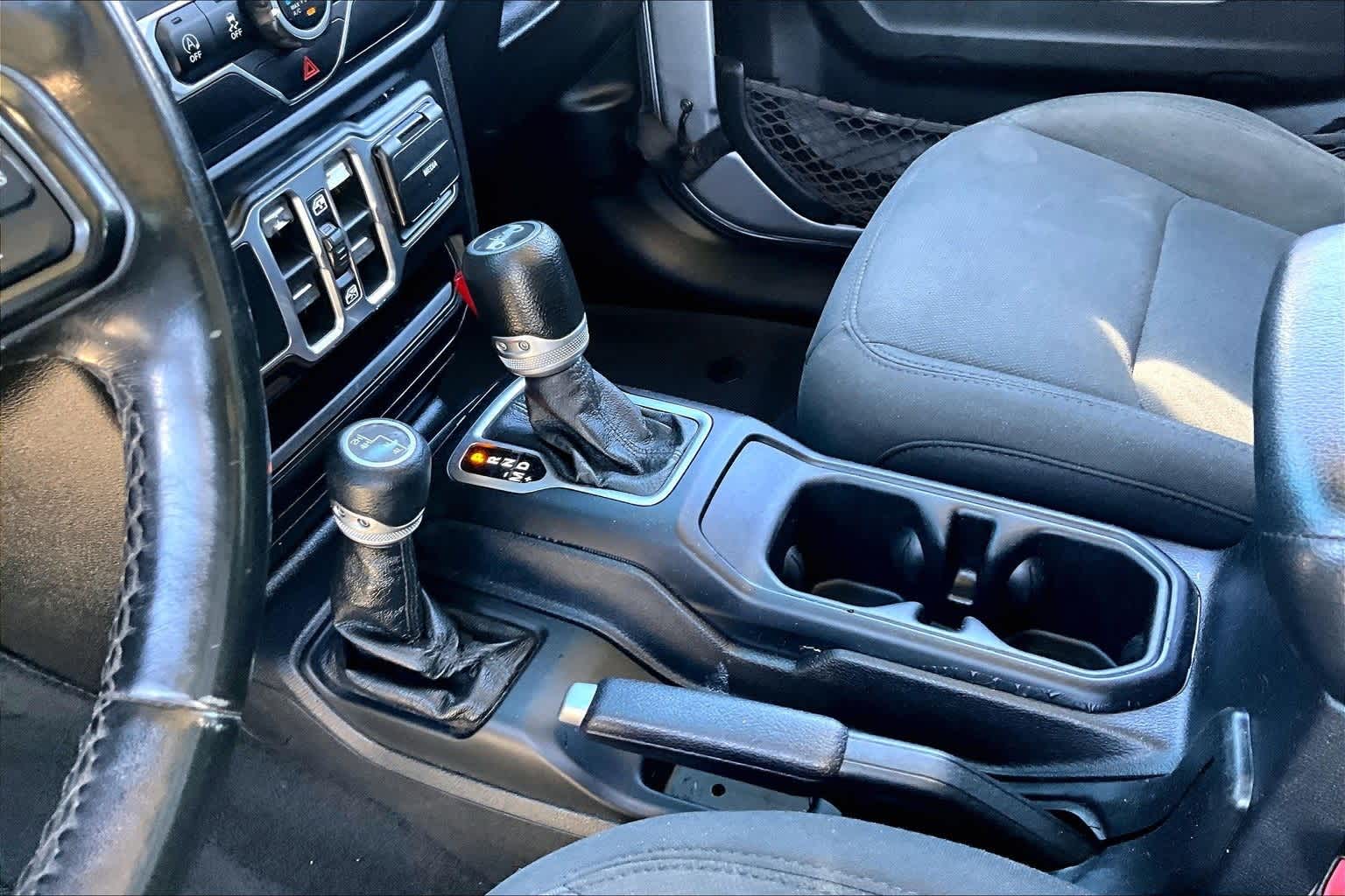 Thumbnail: 2020 Jeep Wrangler - 13