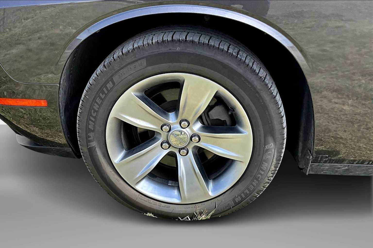 Thumbnail: 2018 Dodge Challenger - 7