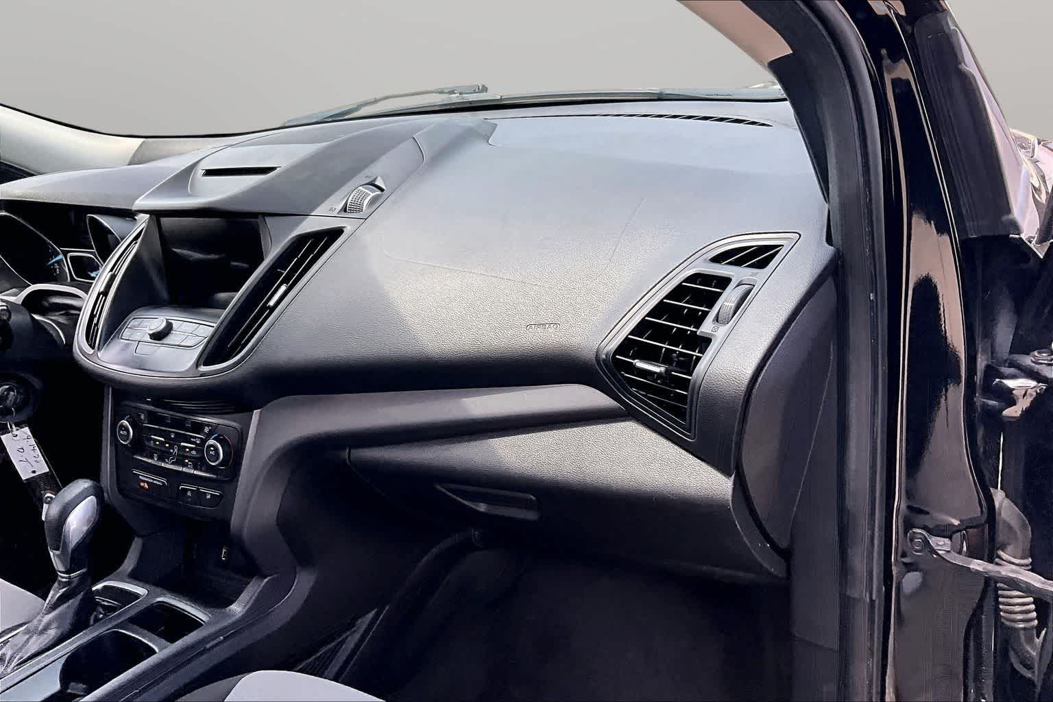 Thumbnail: 2018 Ford Escape - 14