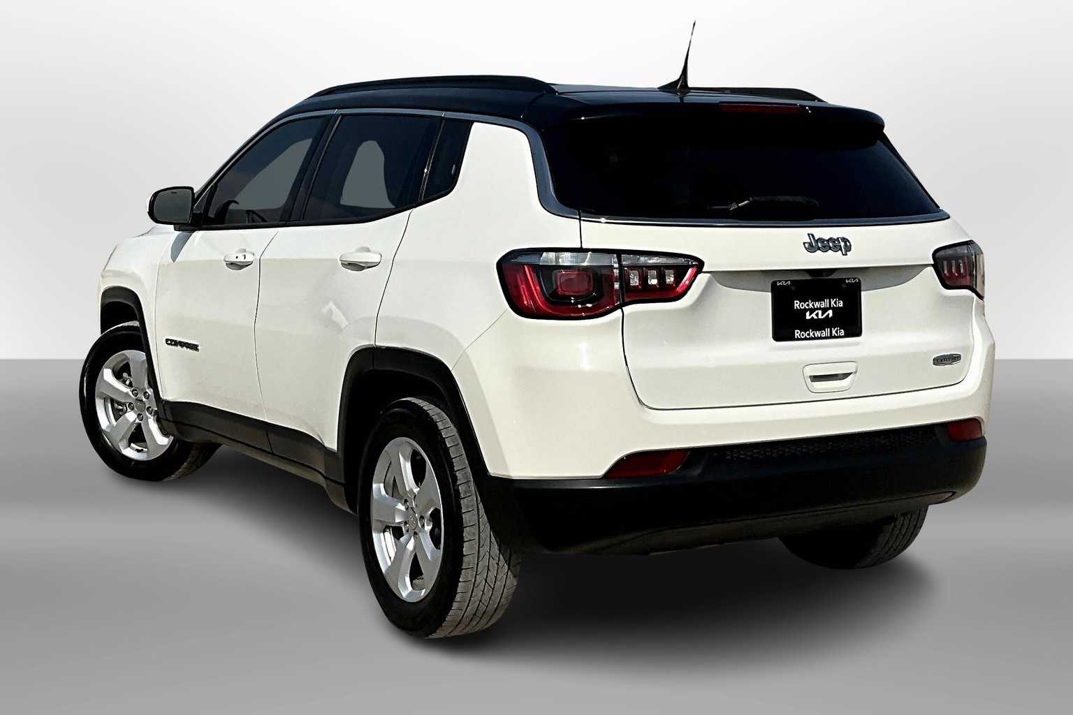 Thumbnail: 2020 Jeep Compass - 11