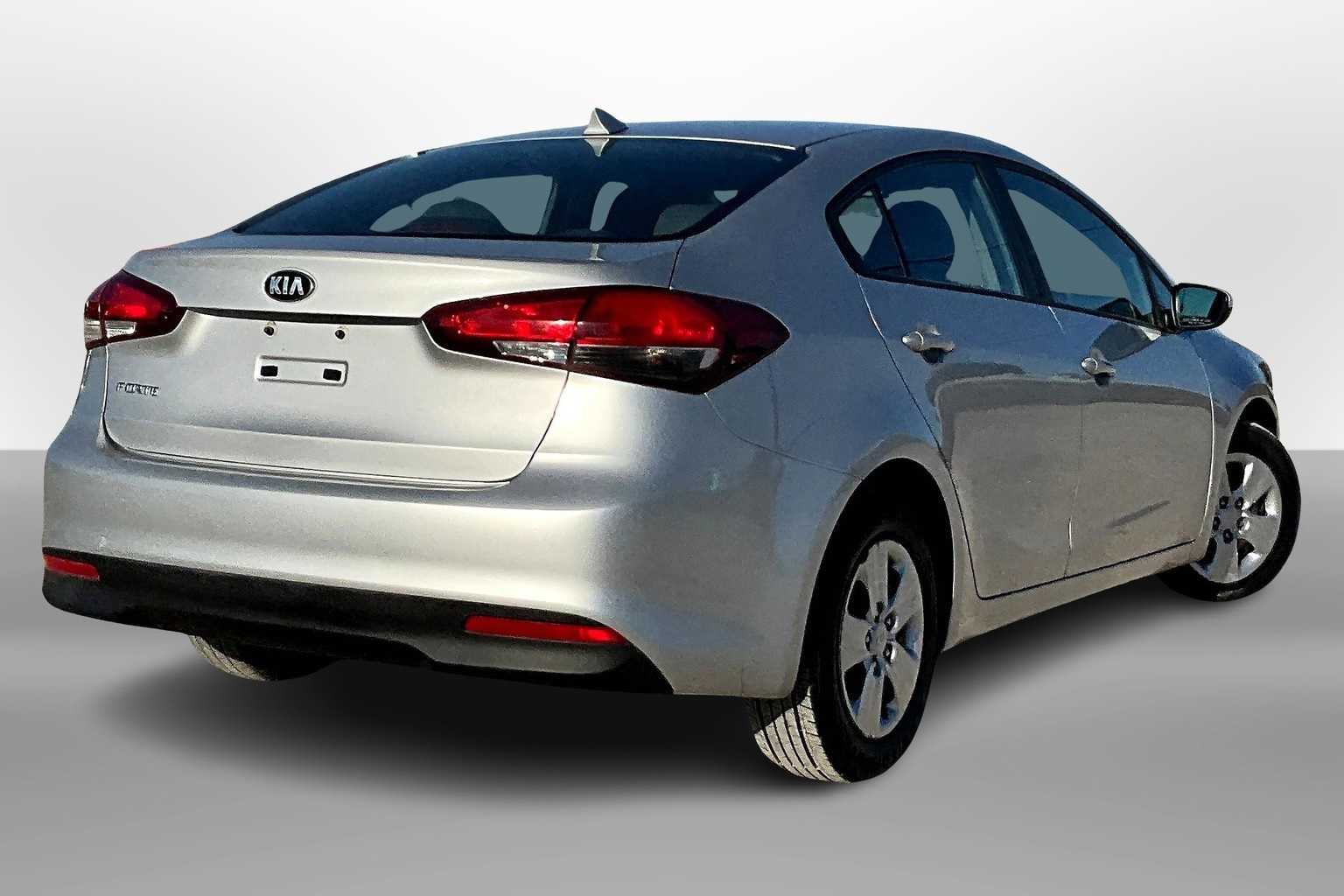 Thumbnail: 2018 Kia Forte - 2