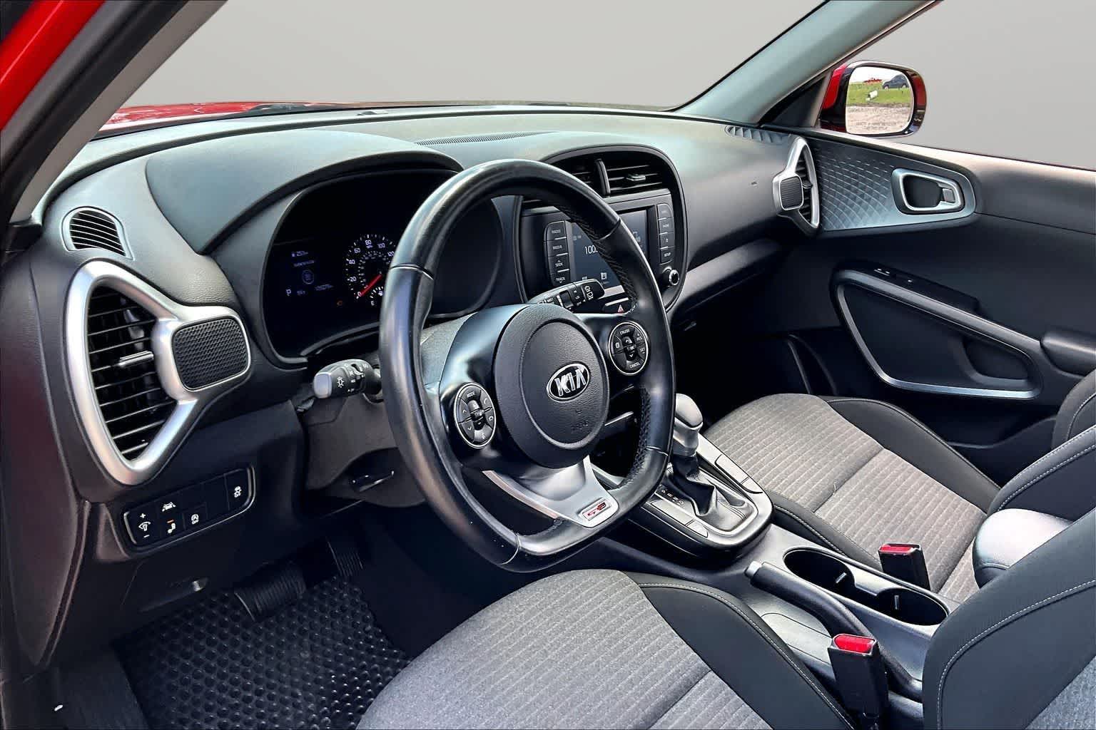 Thumbnail: 2020 Kia Soul - 11