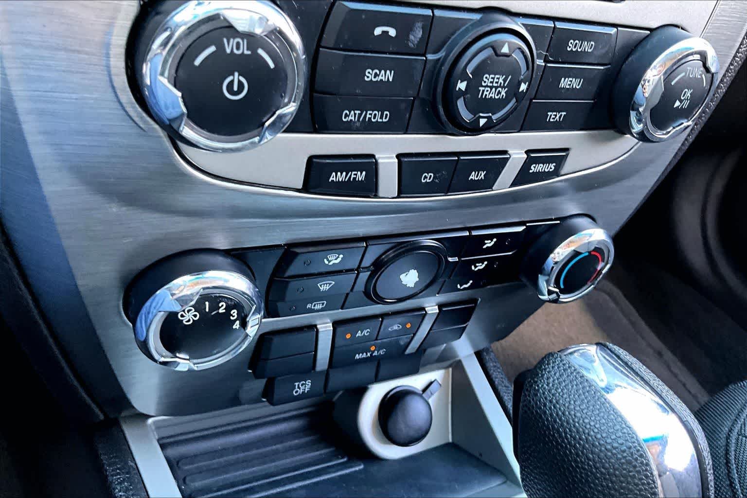 Thumbnail: 2011 Ford Fusion - 20