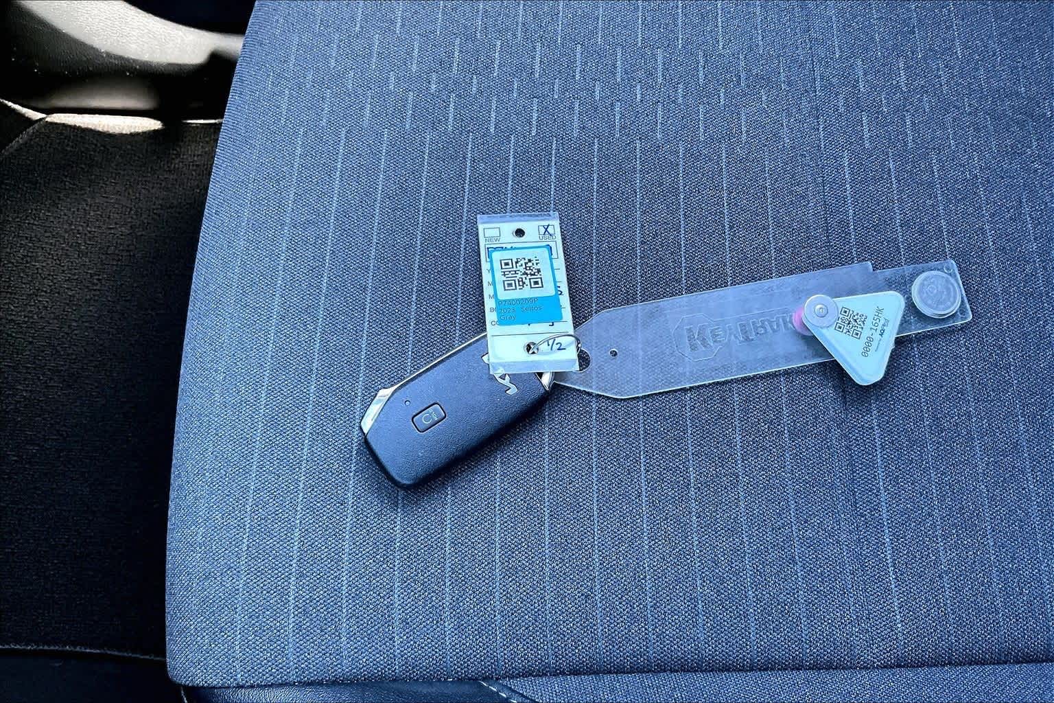 Thumbnail: 2023 Kia Seltos - 9