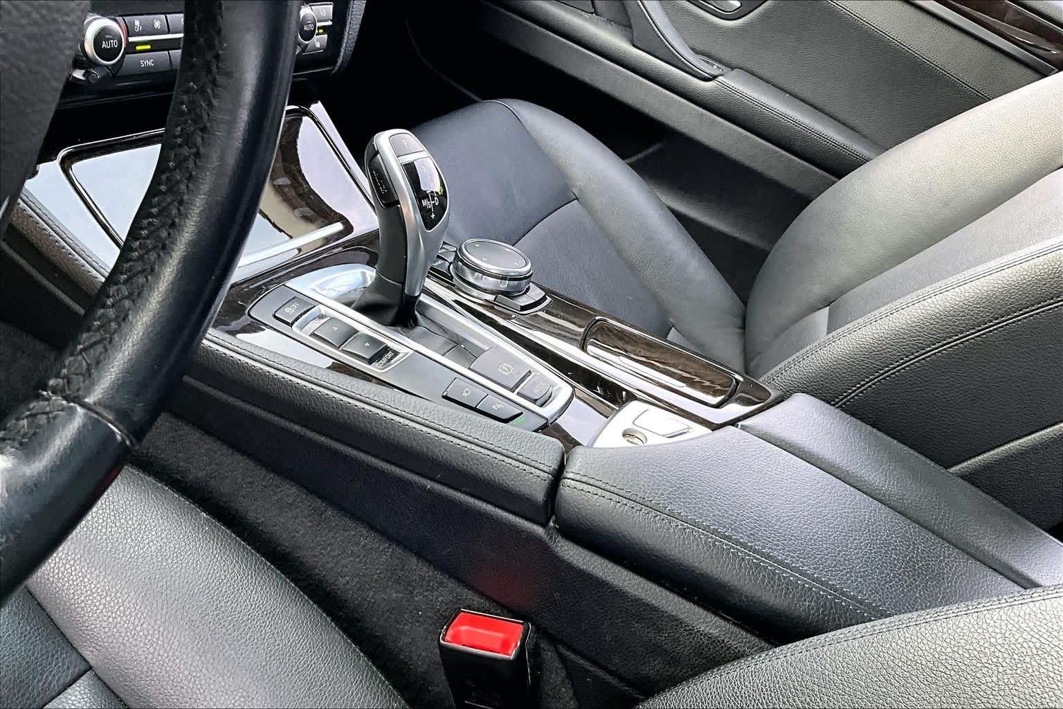 Thumbnail: 2016 BMW 5 Series - 13